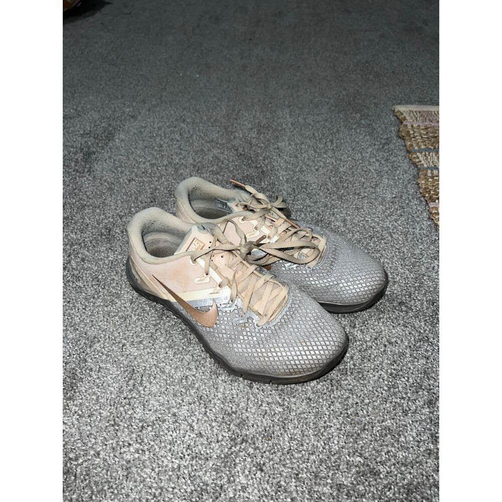 Nike‎ Metcon 4 XD MTLC Athletic Training Shoes Grey Pink Women's Size 8.5